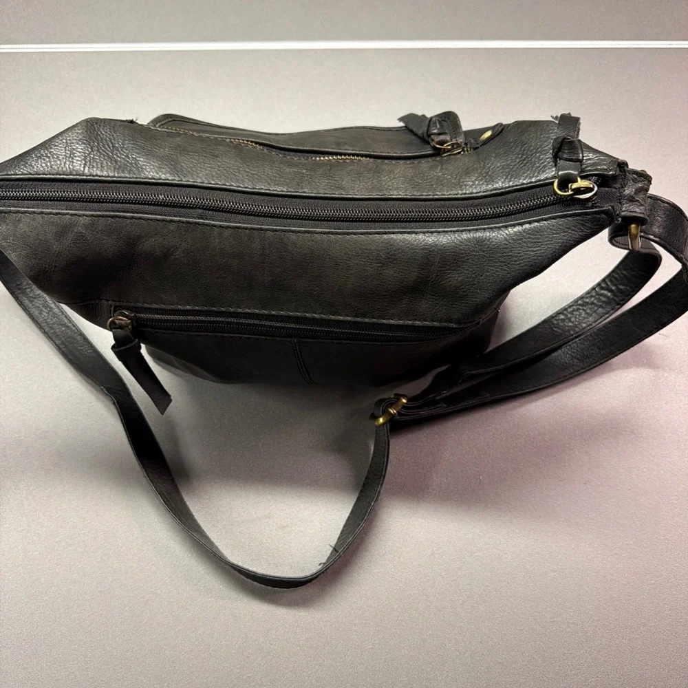 Great American Leatherworks Genuine Leather Hobo Black Crossbody/Shoulder Bag.‎